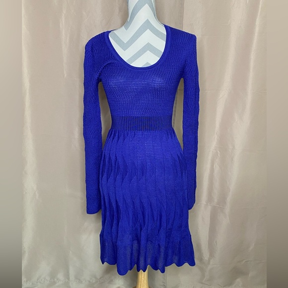 Missoni Dresses & Skirts - Missoni Blue Knit Long Sleeve Dress